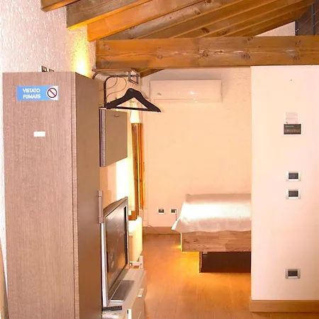 Aly D Angelo Torre Apartment